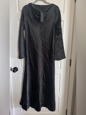 House Of Lancry Women’s Black Long Sleeve Satin Dress Size M